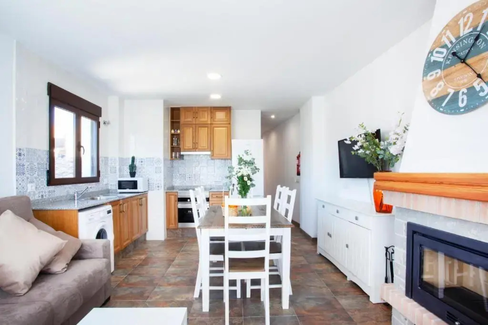 Casa rural Torre Buena Vista a 40 minutos de Valencia con gran jacuzzi y vistas maravillosass