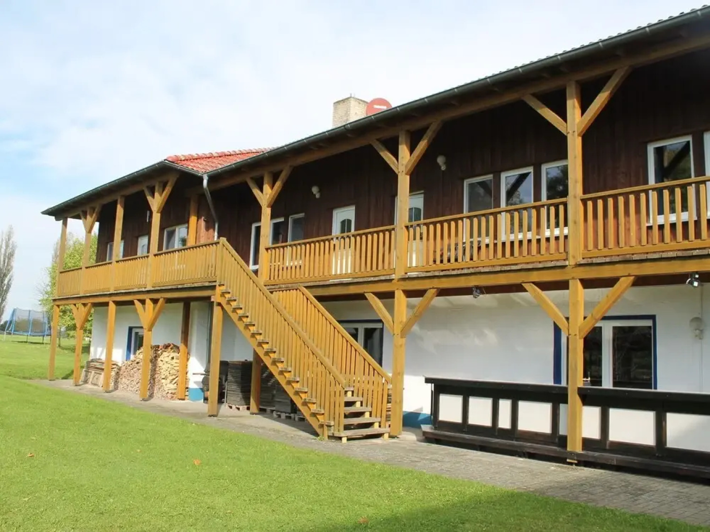 Geraeumige Ferienwohnung in Boddin mit Garten