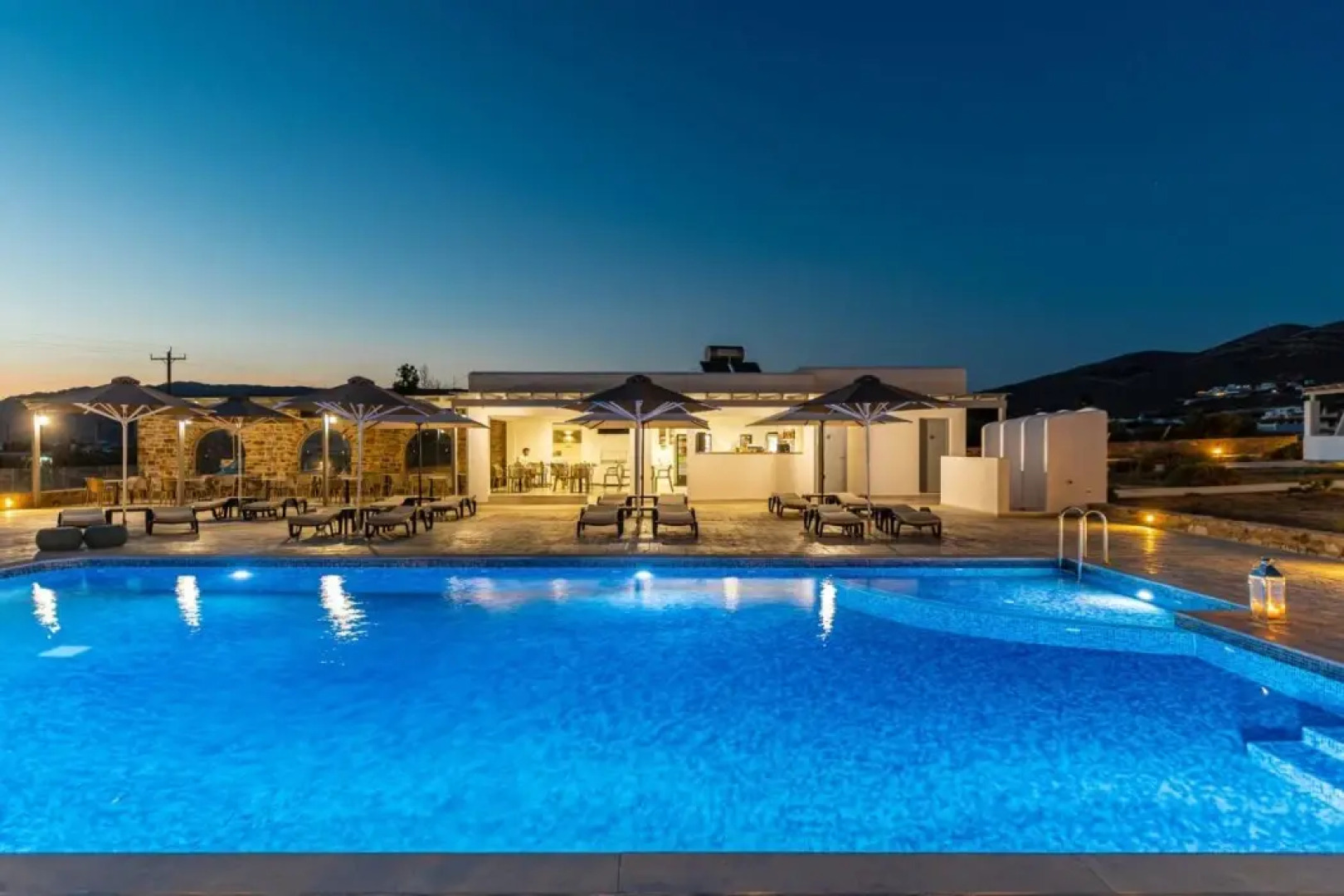 Evripus Suites Hotel