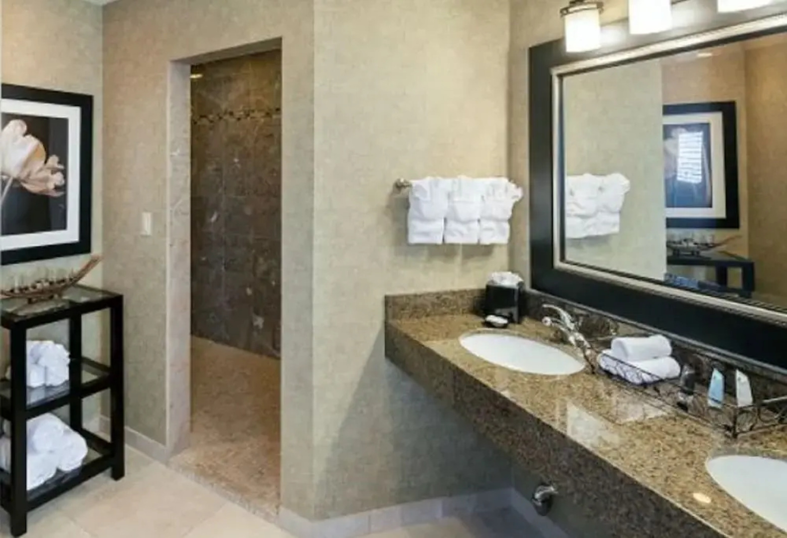 FairBridge Hotel by Concord Plaza