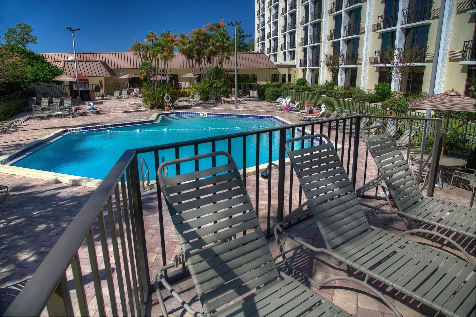 Rosen Inn, closest to Universal