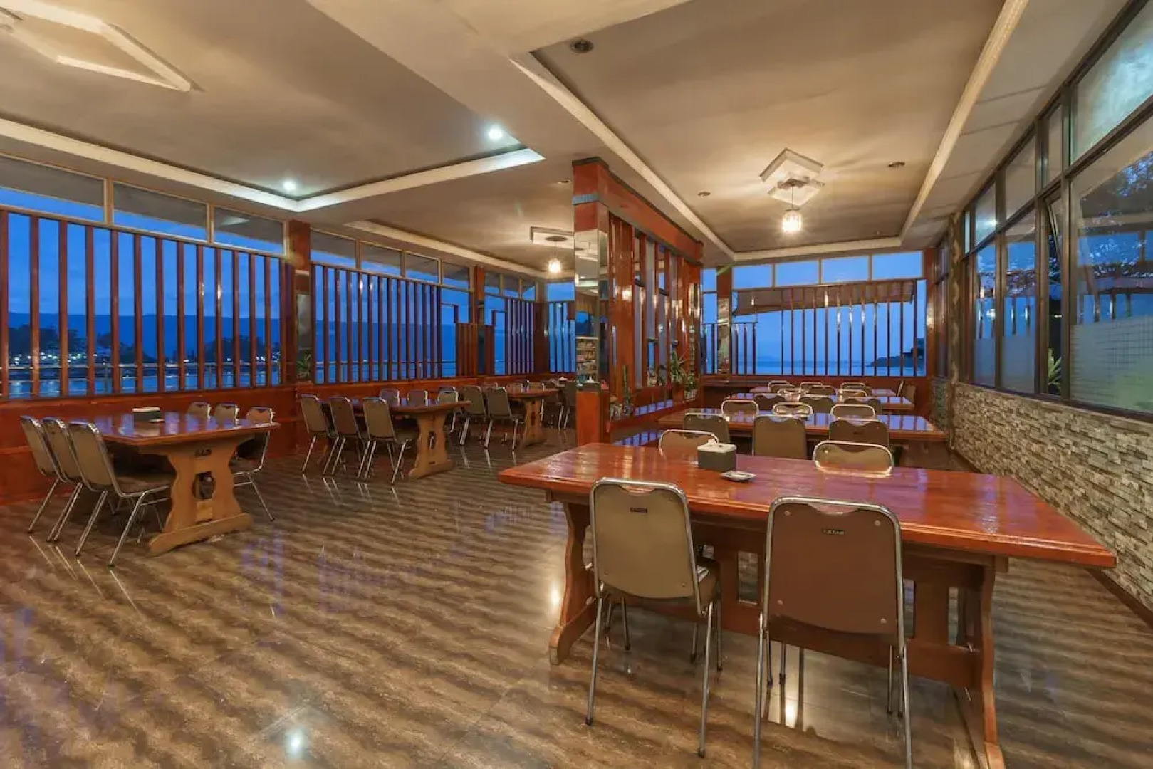 Hotel Sedayu 2 by RedDoorz