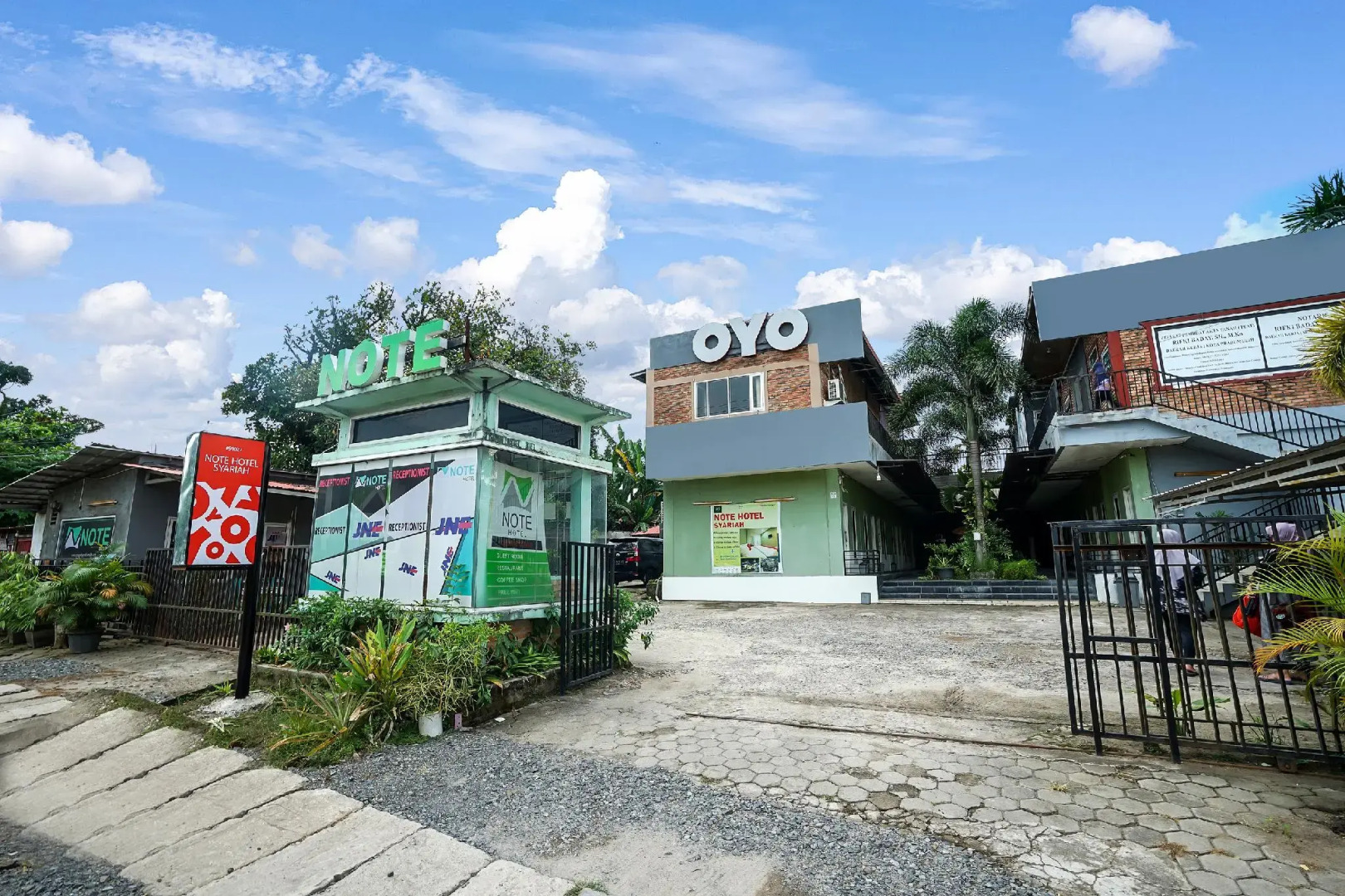 OYO 91027 Note Hotel Syariah