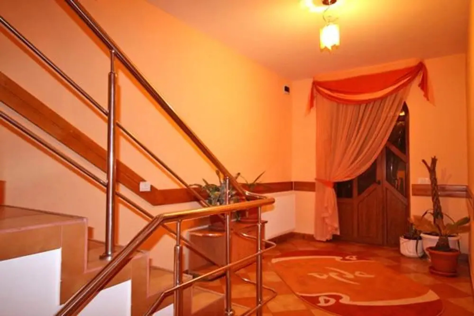 House With 10 Bedrooms in Durău, With Wonderful Mountain View and Enclosed Garden Near the Slopes