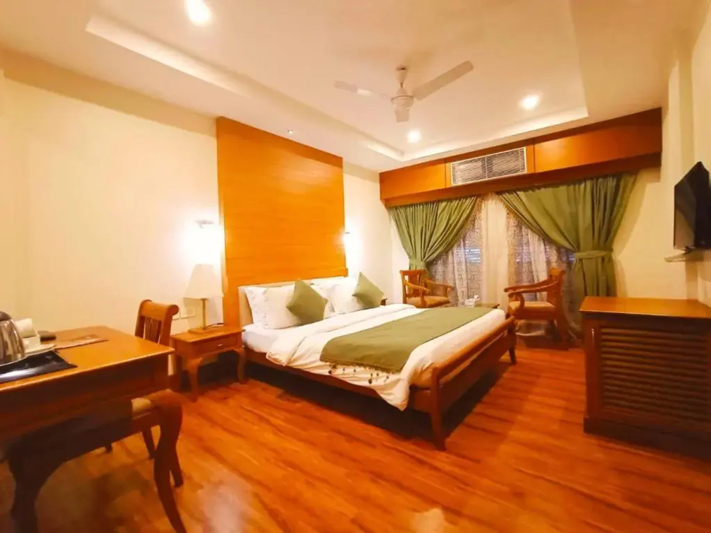 Hill Palace Hotel & Spa