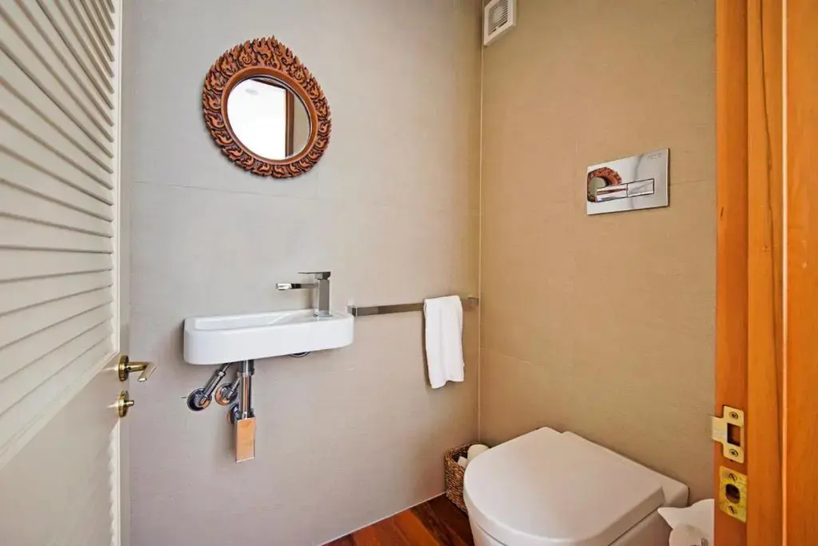 Sea Views Holiday Home