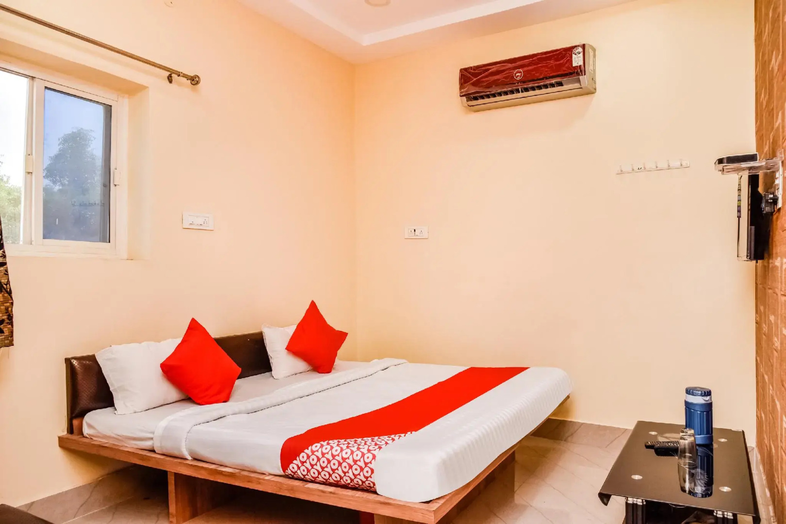 OYO 46653 Hotel Anaya