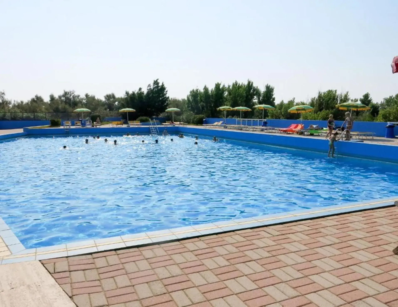 Happy Camp Rosapineta Camping Village