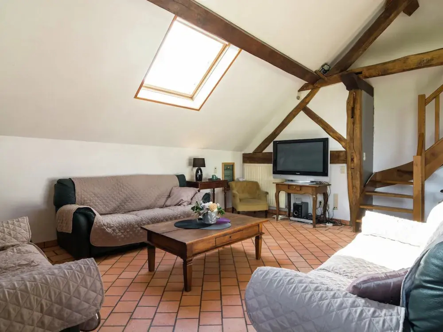 Spacious Farmhouse in Fontenelle with Garden