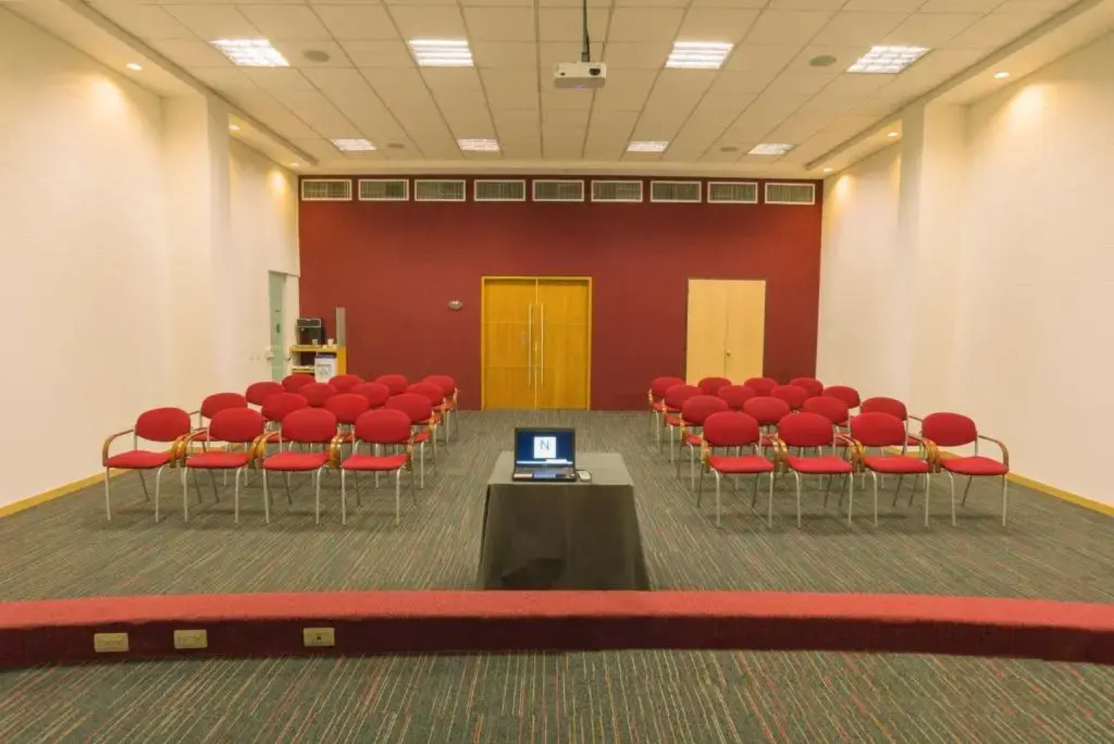 Novelty Suites Hotel - Oviedo Mall