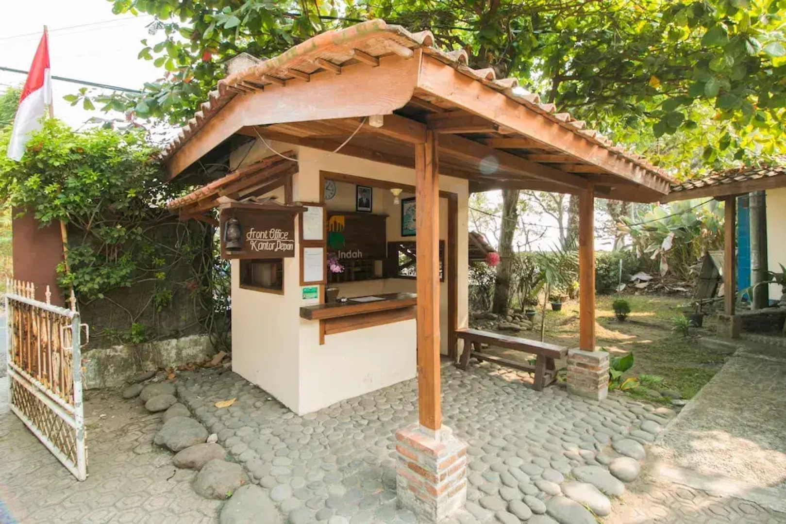 OYO 937 Mahessa Indah Homestay