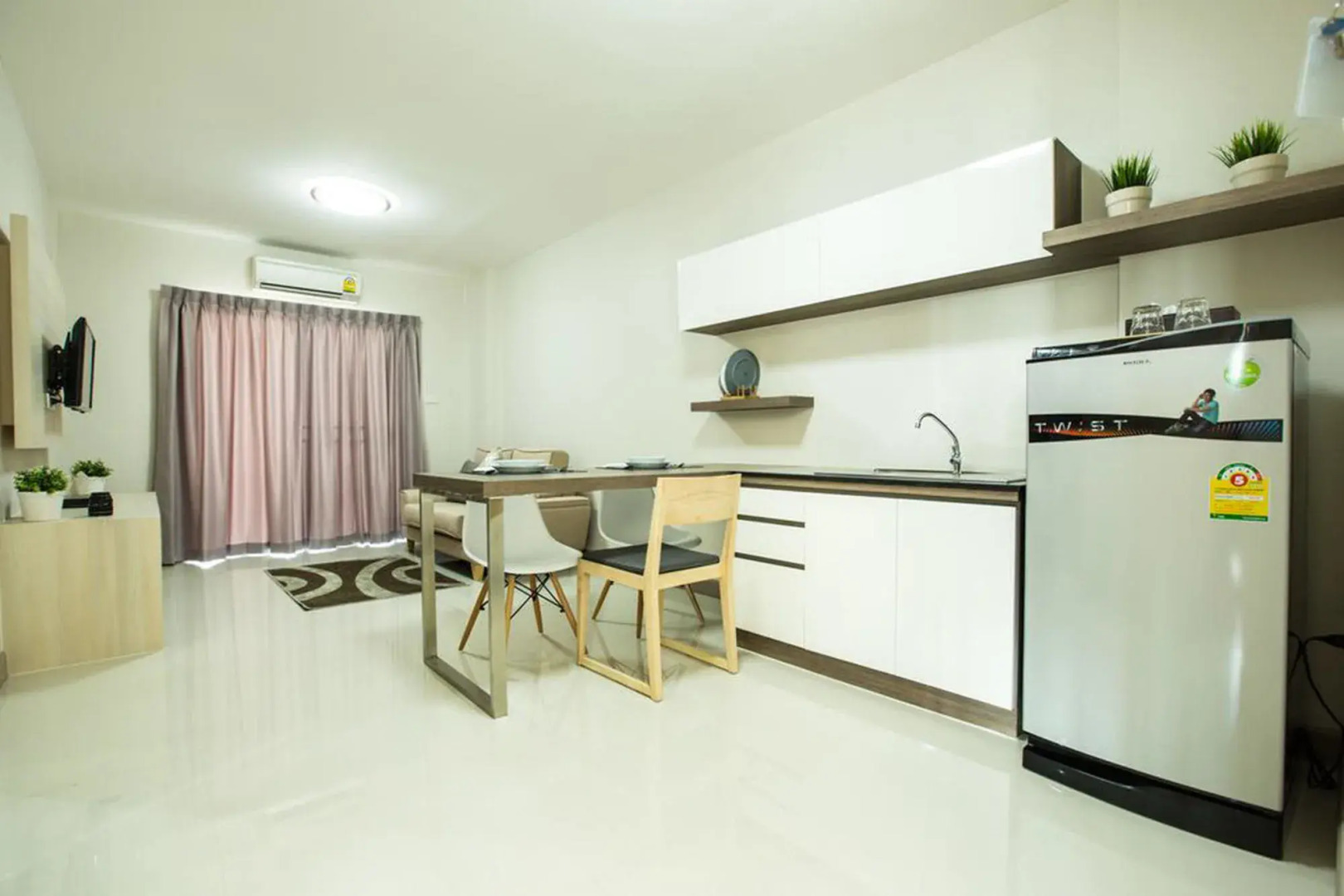 Central Place Serviced Apartment