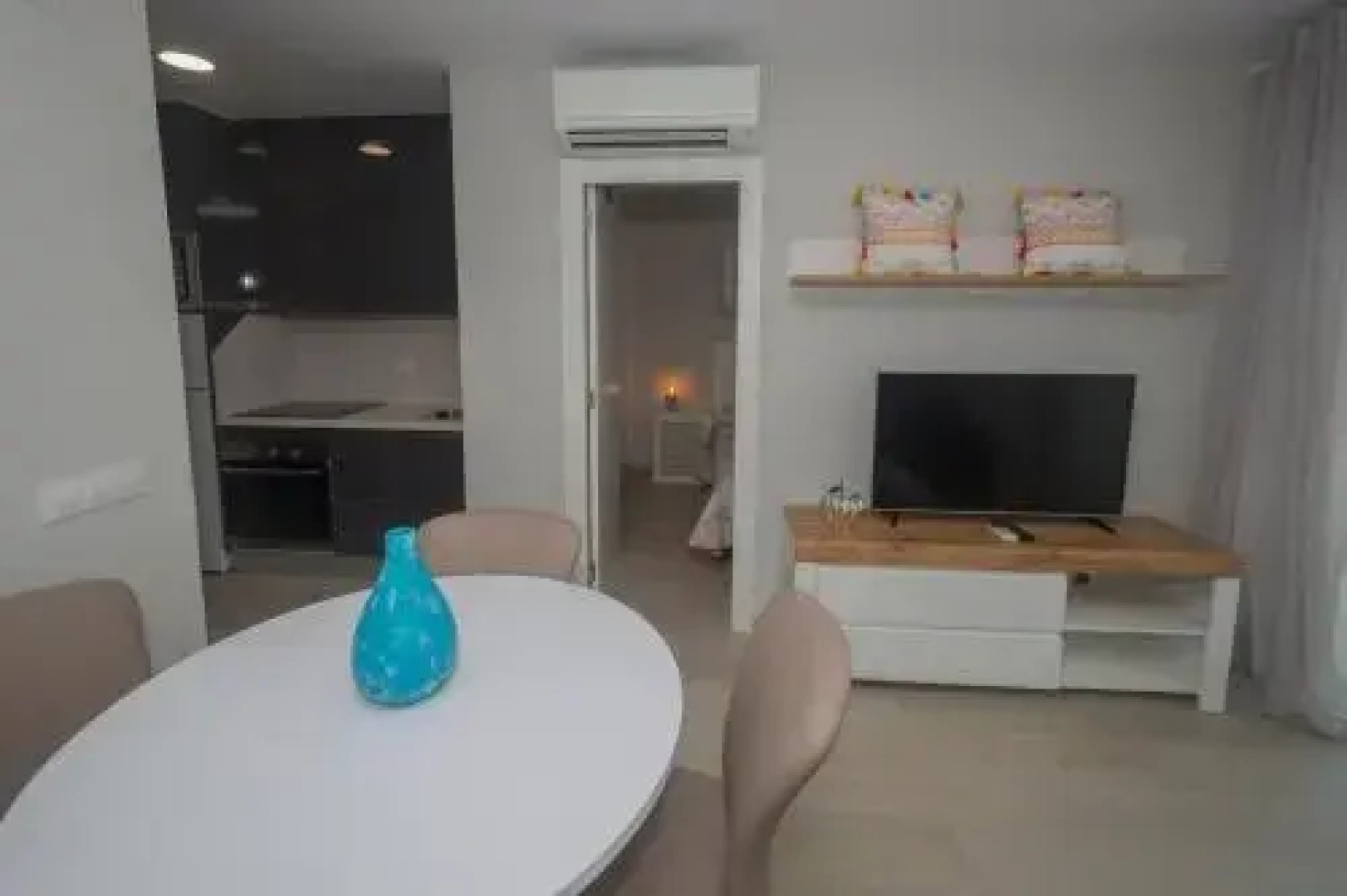 36 Avenida Juan Carlos I