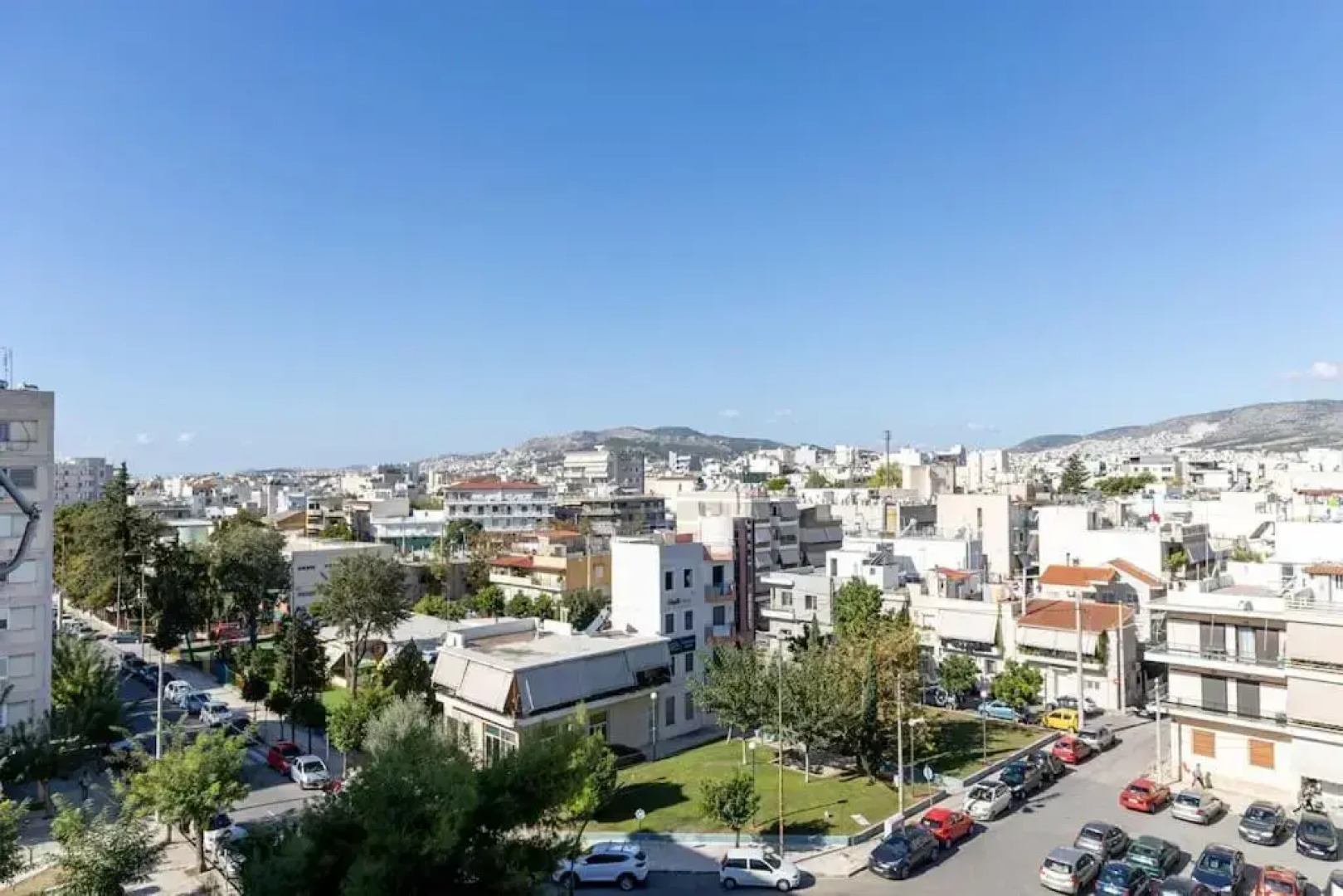 Peristeri 2 BD flat next to metro Agios Antonios