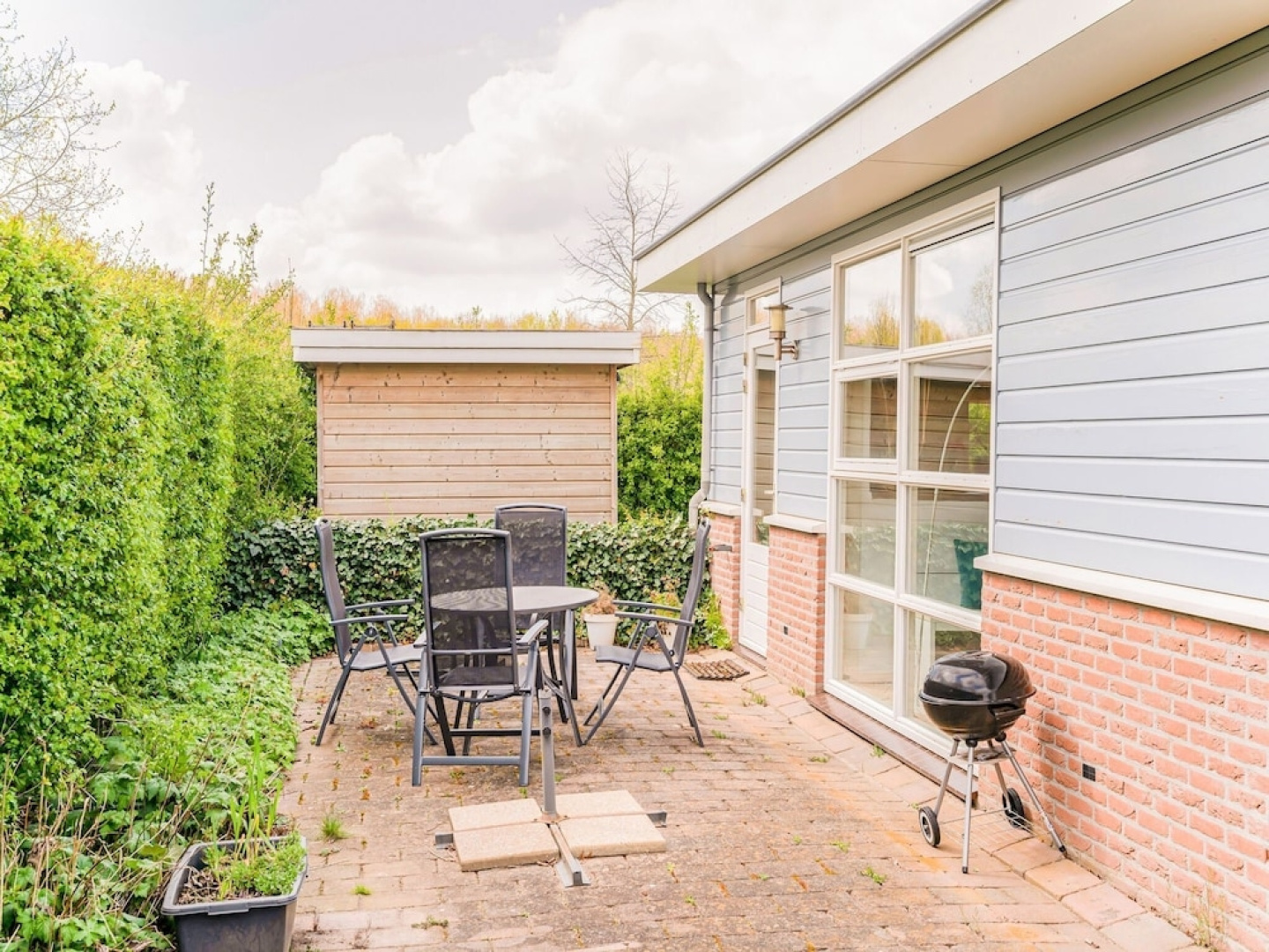 Lovely Holiday Home in Zeewolde With a Swimming Pool