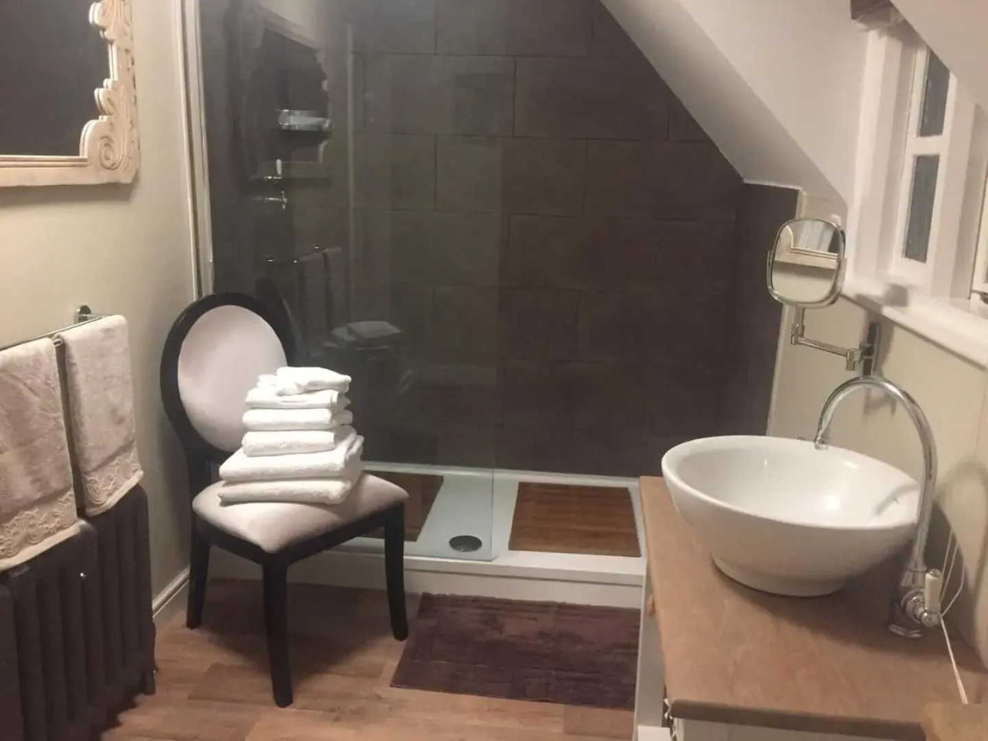 Worralls Grove Guest Farm House