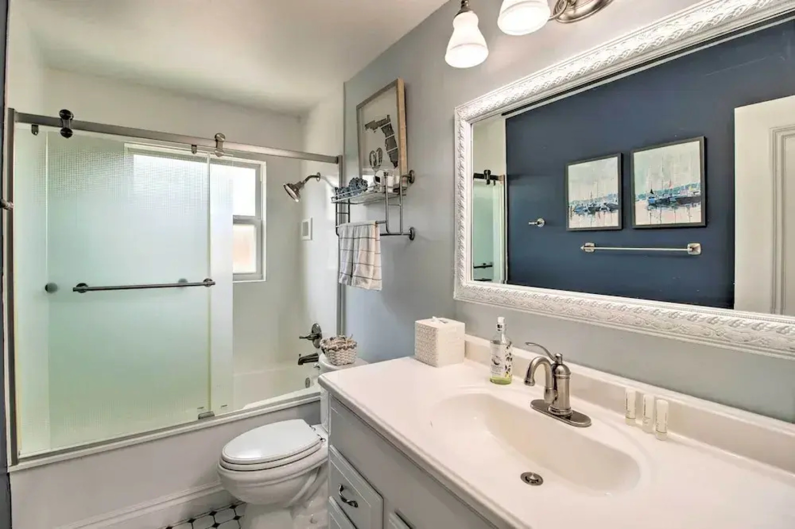 2 Mi to Dtwn: Luxury Getaway in Palm Beach Gardens