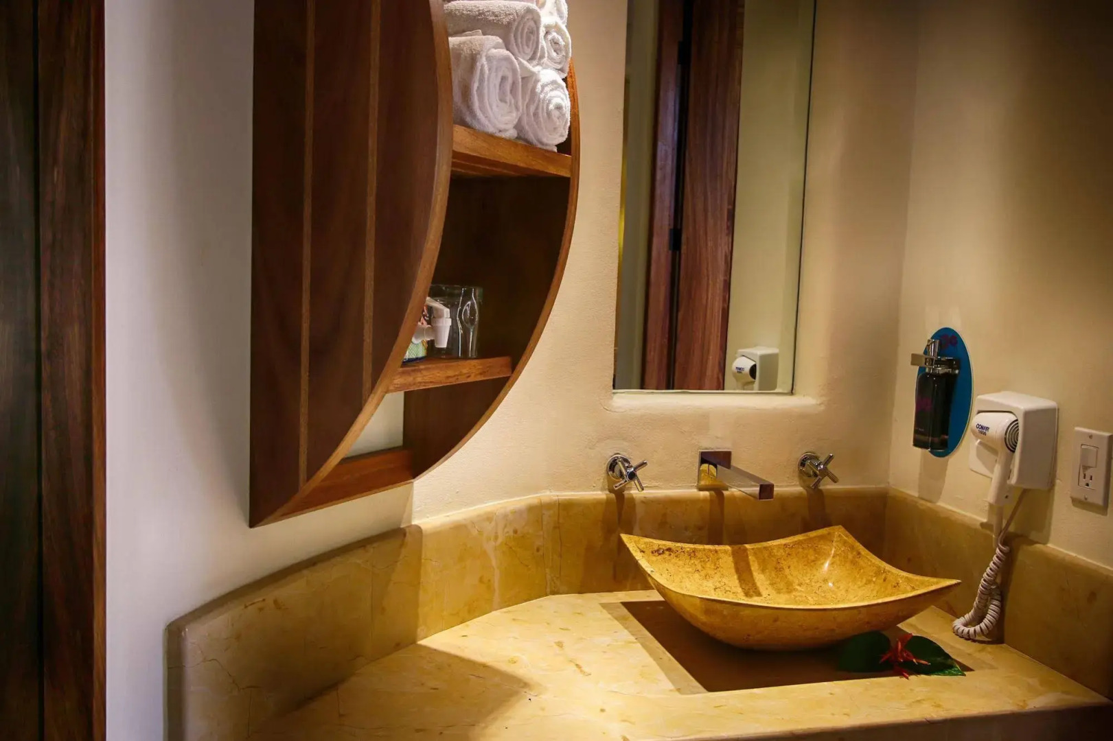 The Inn at Manzanillo Bay