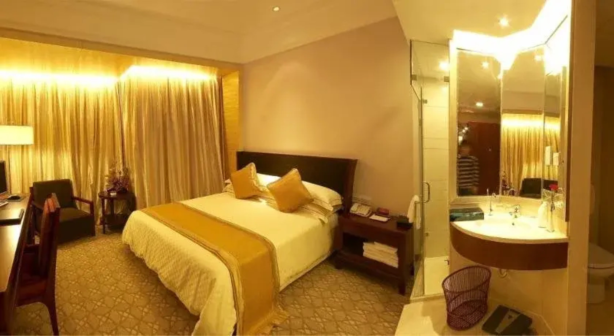 Renren International Hotel