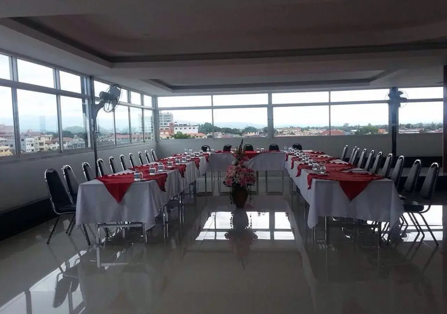 Platinum Star Hotel