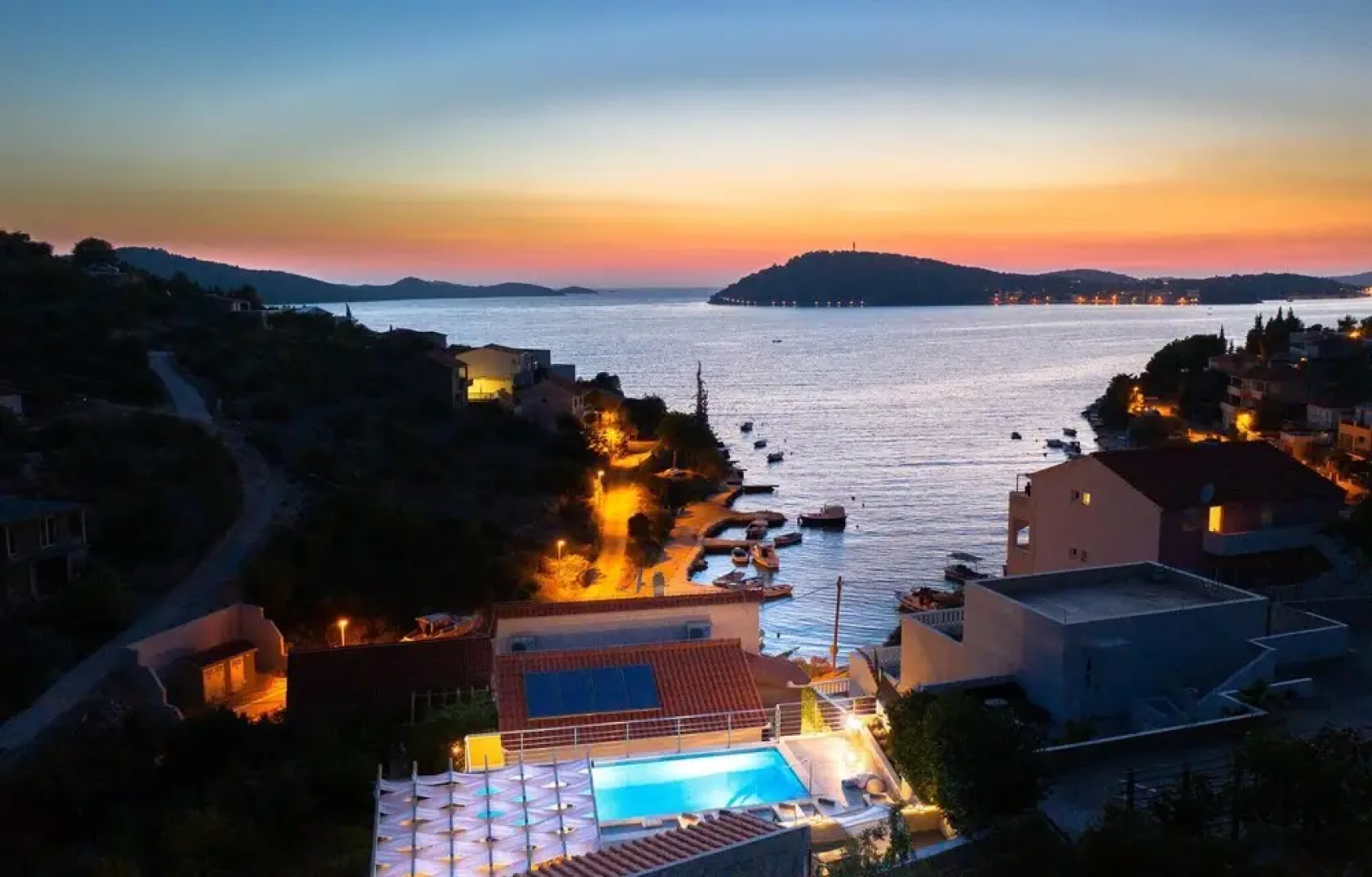 Nice Home in Kalebova Luka With Sauna, Wifi and 4 Bedrooms