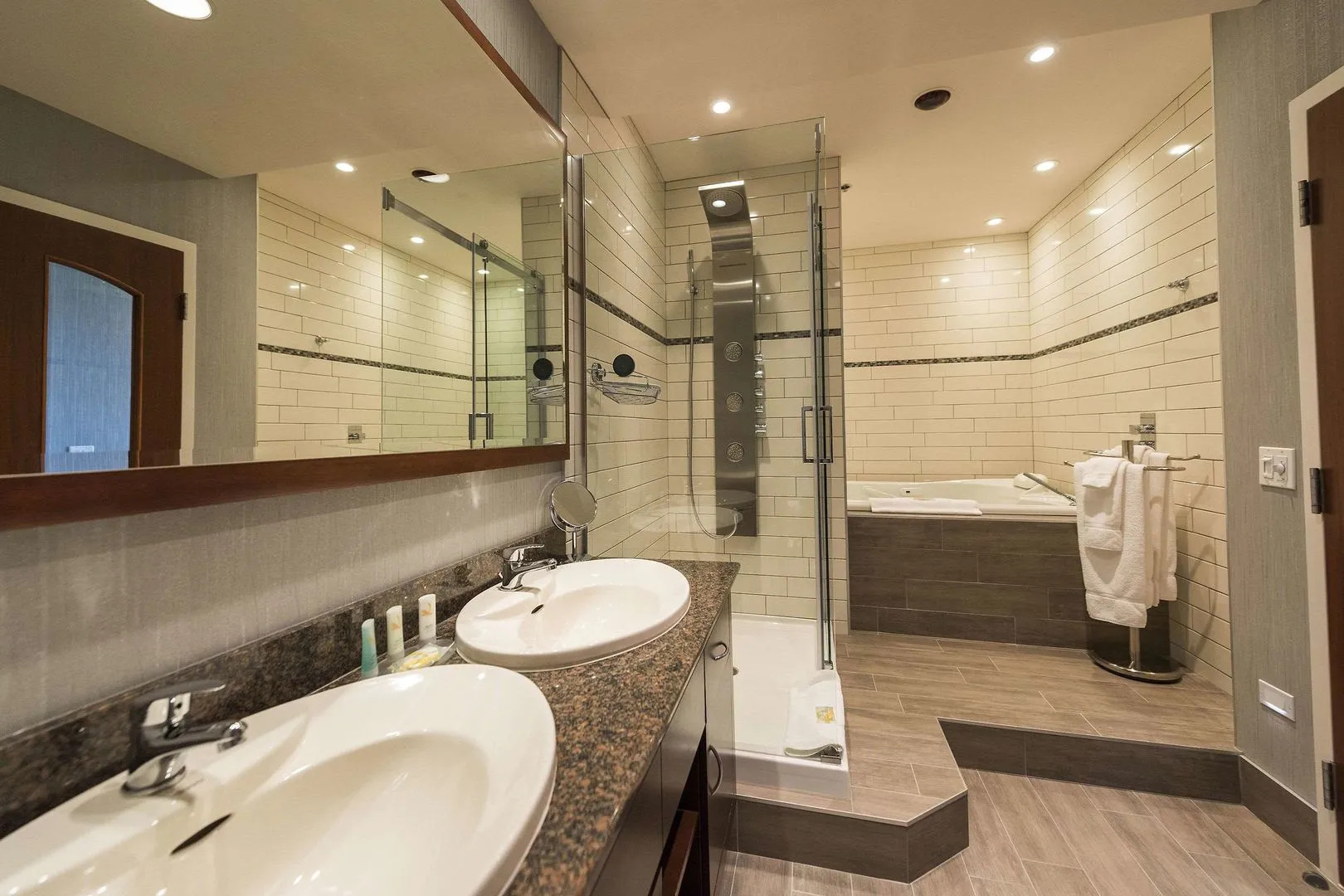 Quality Inn & Suites Levis