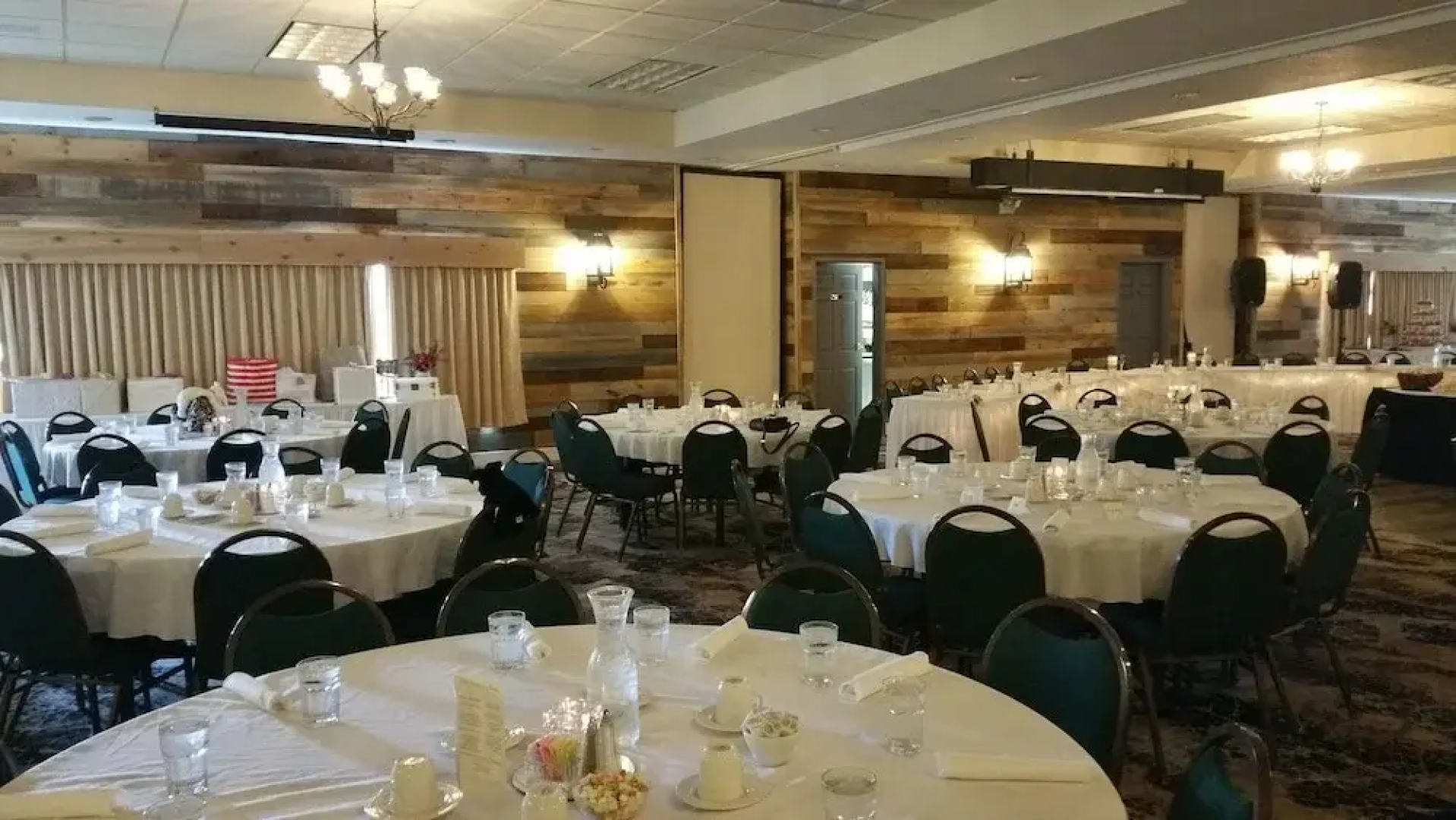 Flat Creek Inn And Suites