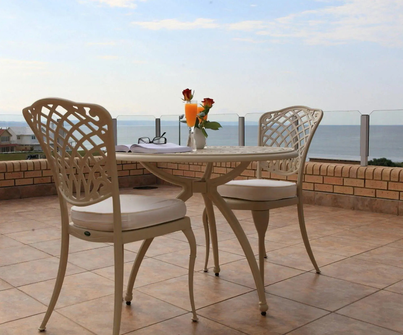 African Oceans Manor on the Beach