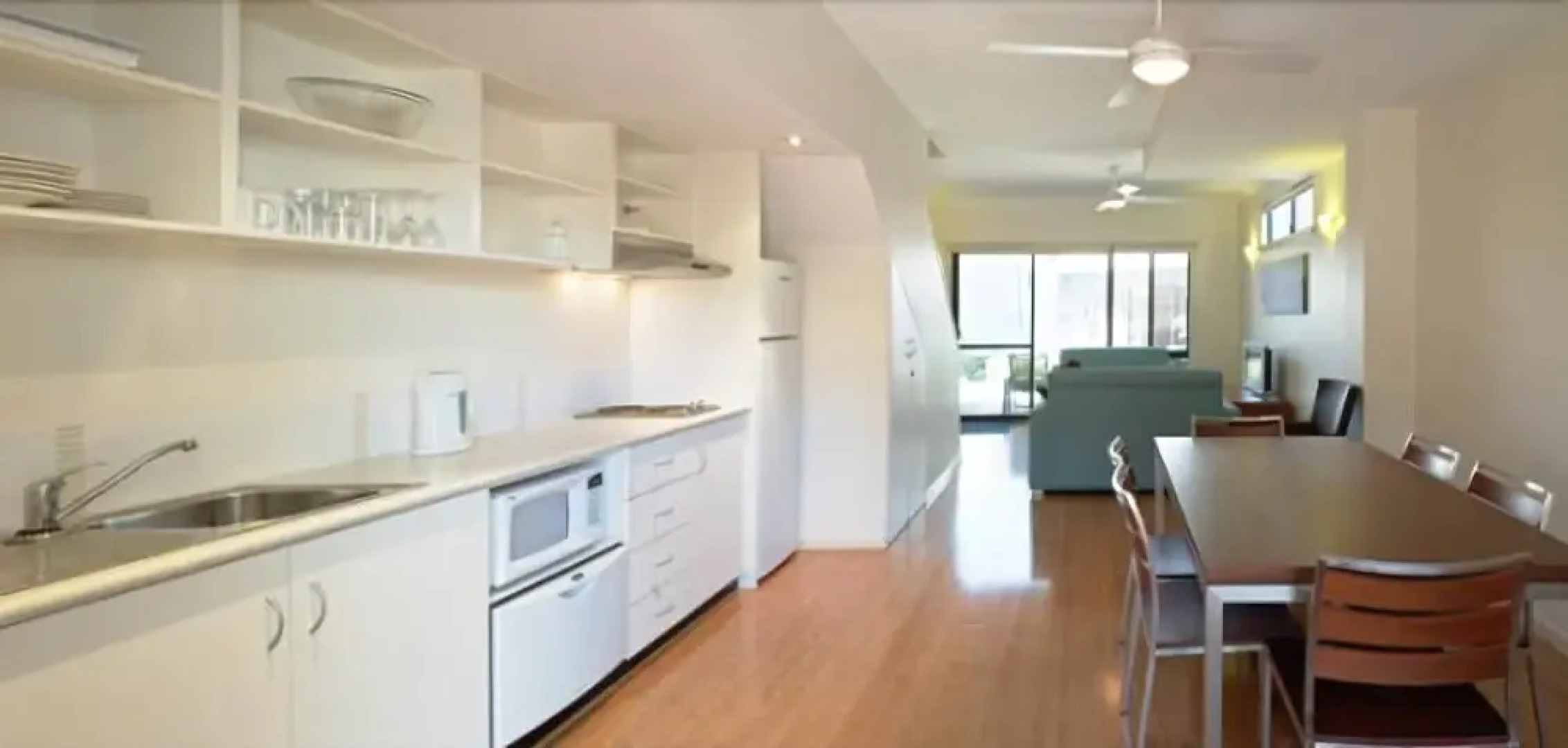 Footprints Preston Beach