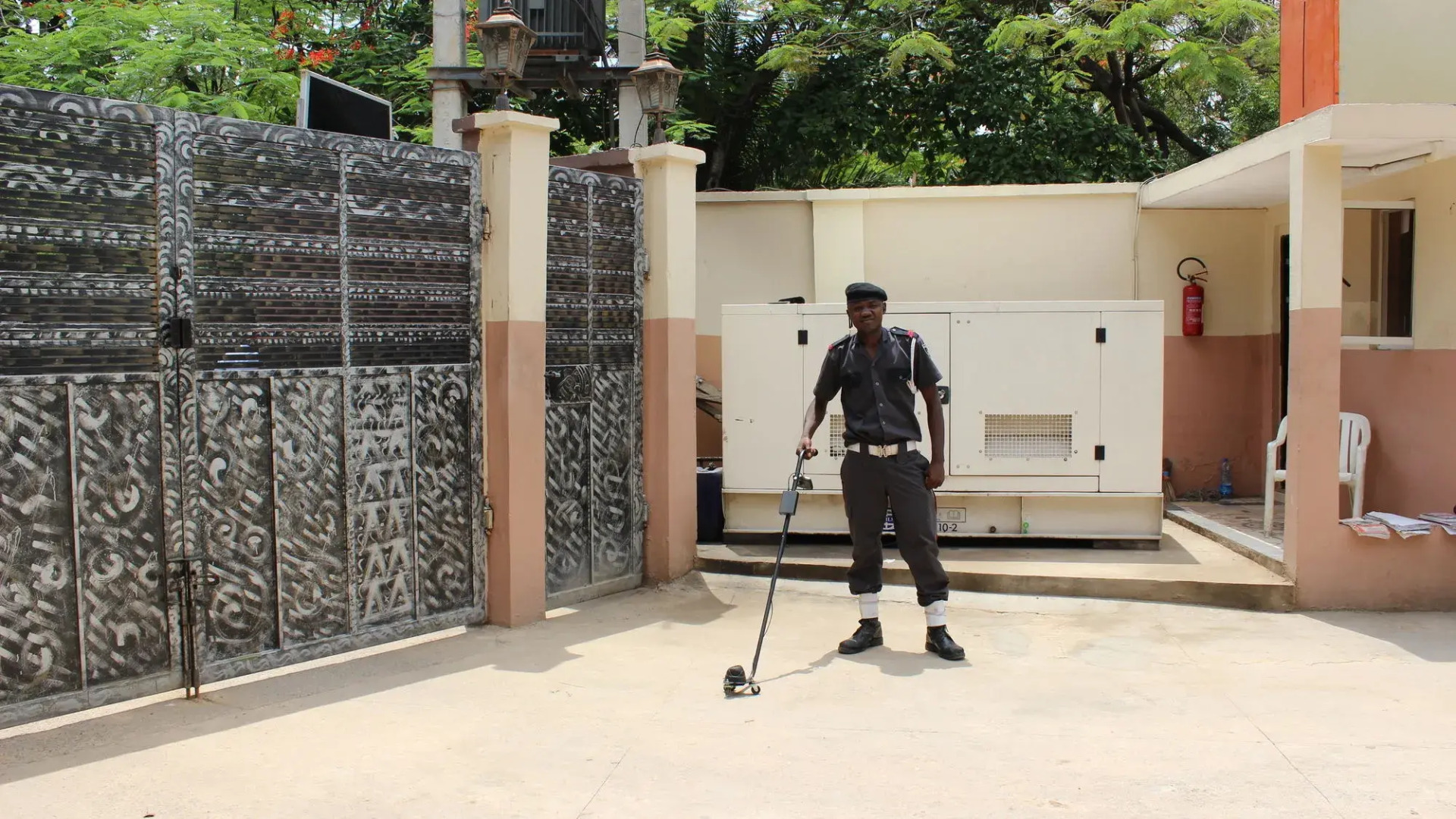 Downtown Royal Hotel