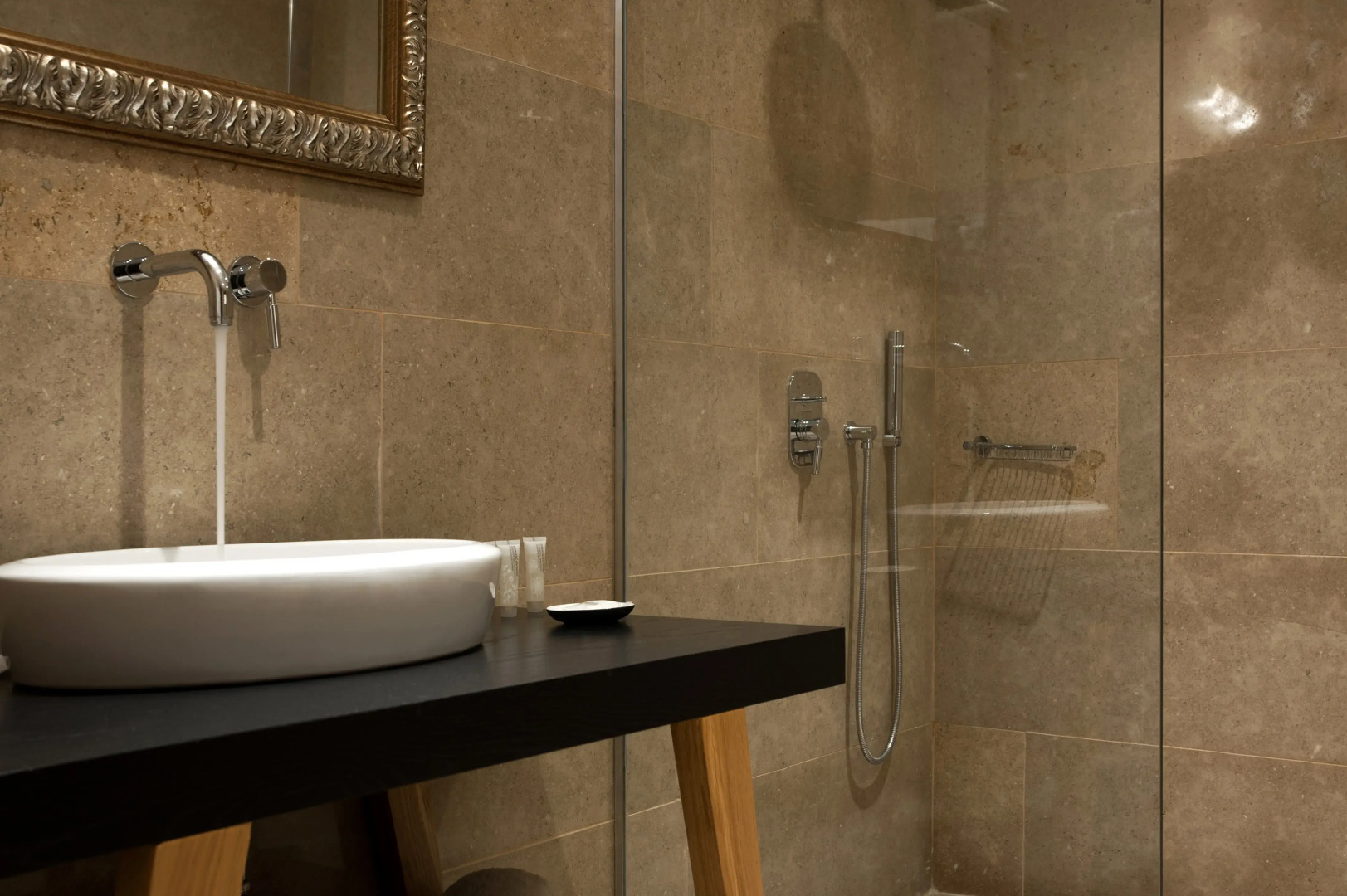 Athenaeum Grand Hotel