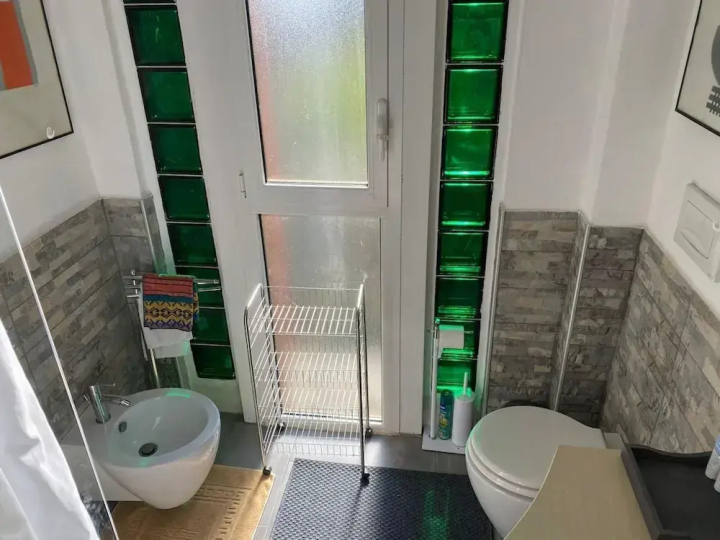 Elizaveta Apartment With Lake View and Terrace