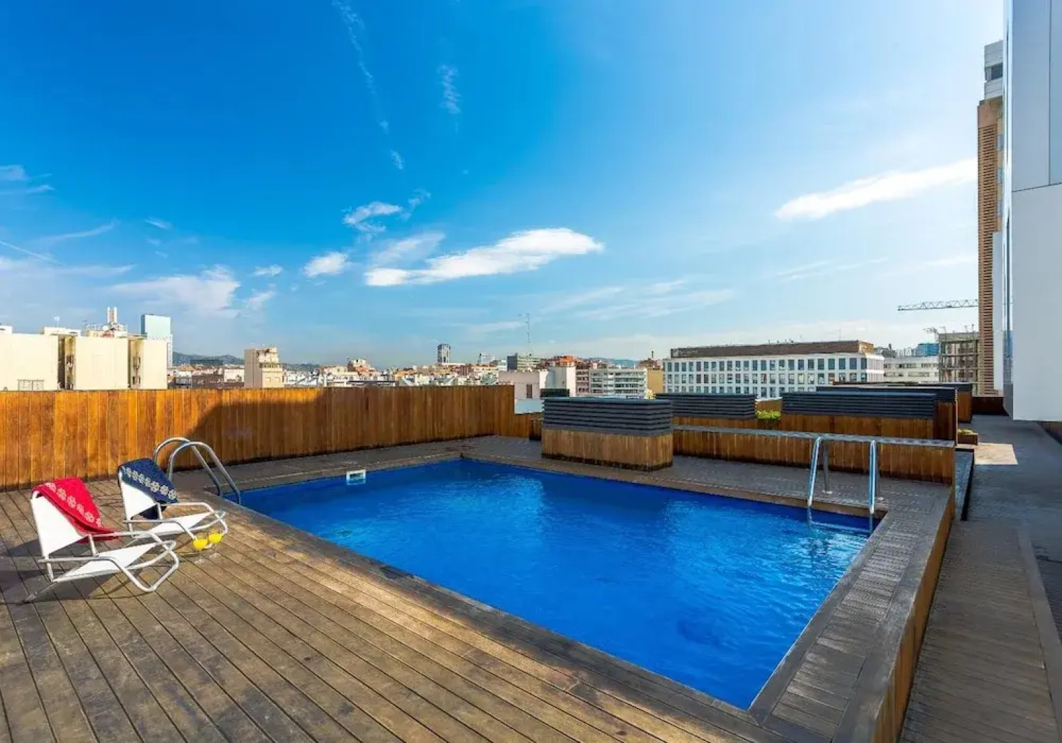 Urban District Apartments Rambla Suite & Pool