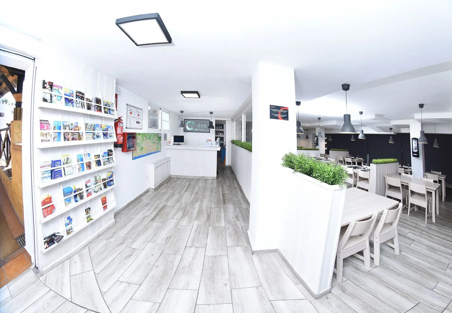 Hotel Zen Airport with Free shuttle