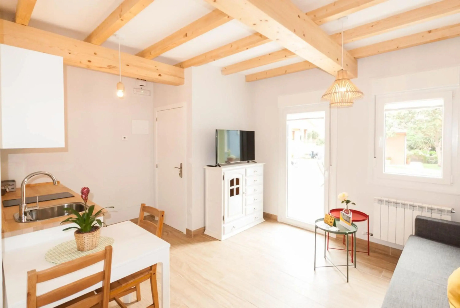 Catapeixe Holiday Apartments