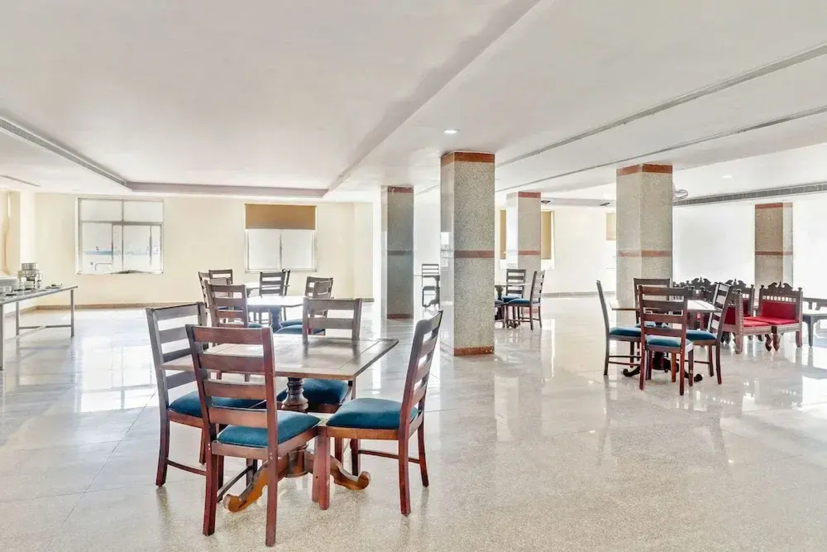 Capital O 48521 Hotel Bhanwar Singh Palace