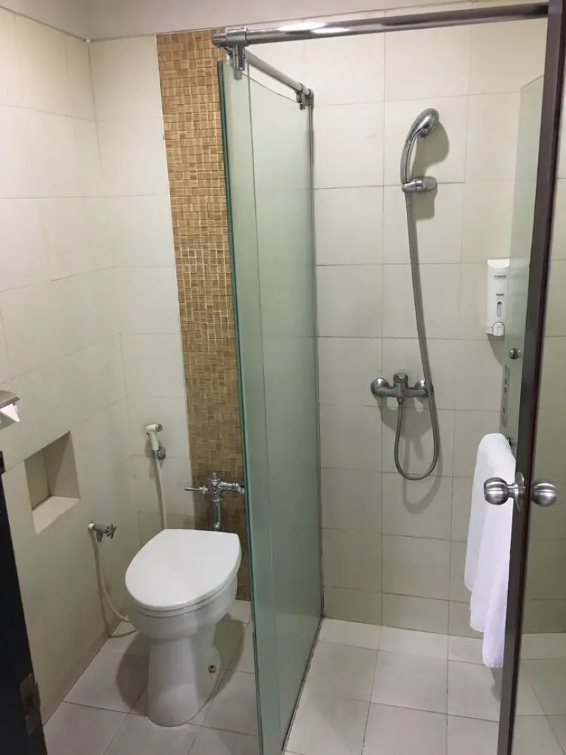 OYO 831 Central Hotel