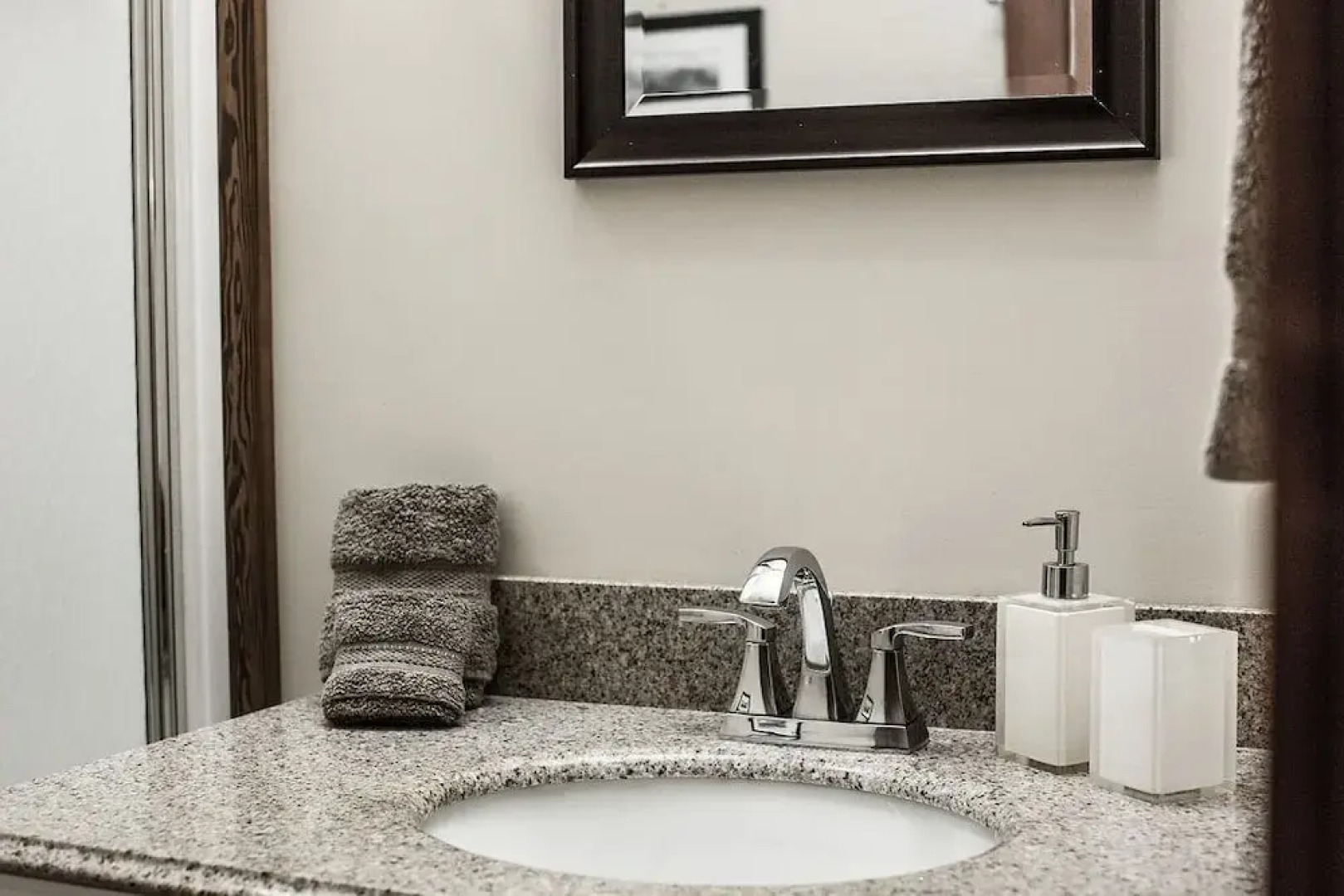 The Grizzly Den by Revelstoke Vacations