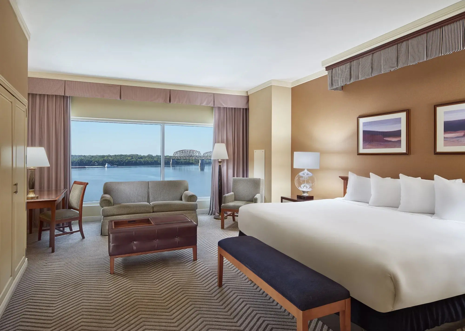 Harrah's Metropolis Hotel & Casino - A Caesars Rewards Destination