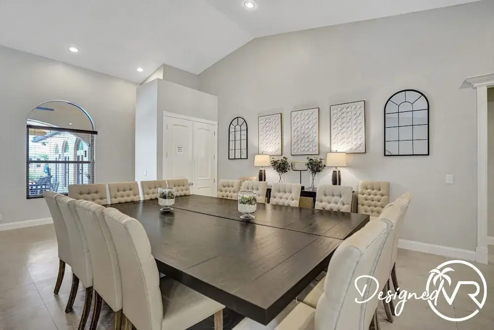 8-BR with Pool & Mini-golf & Soccer