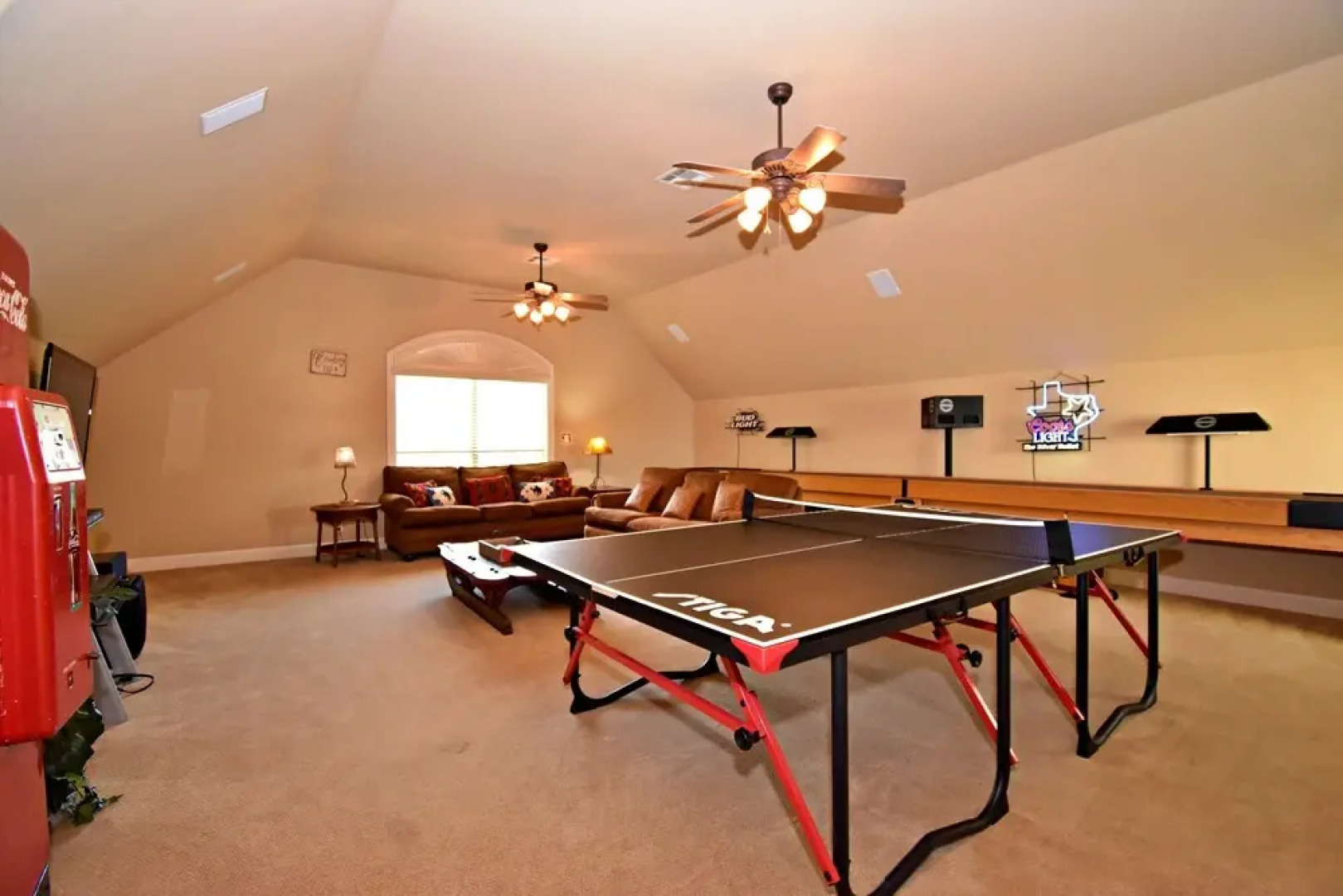 Pet-friendly Oasis in Gated Community!