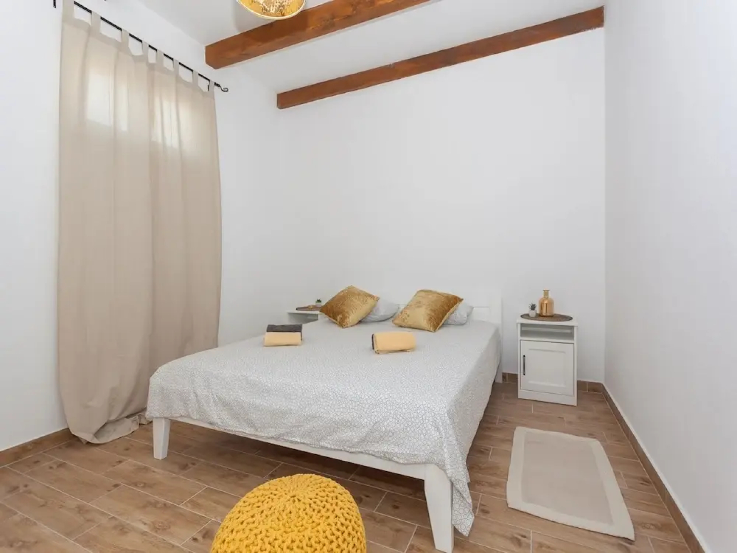 Tranquil Holiday Home in Vrana With Swimming Pool