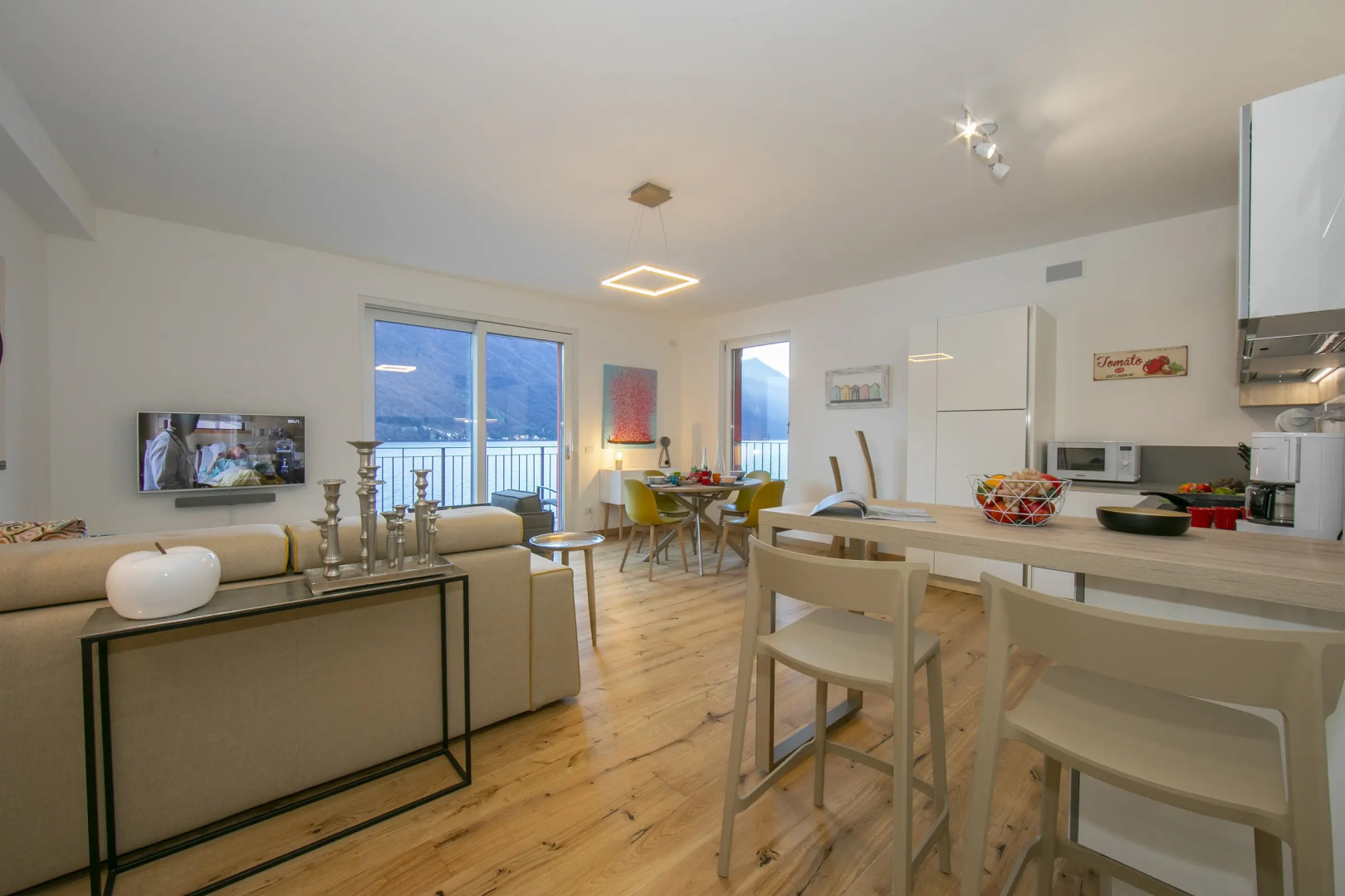 Blue View Lugano Lake – Waterfront Cocoon