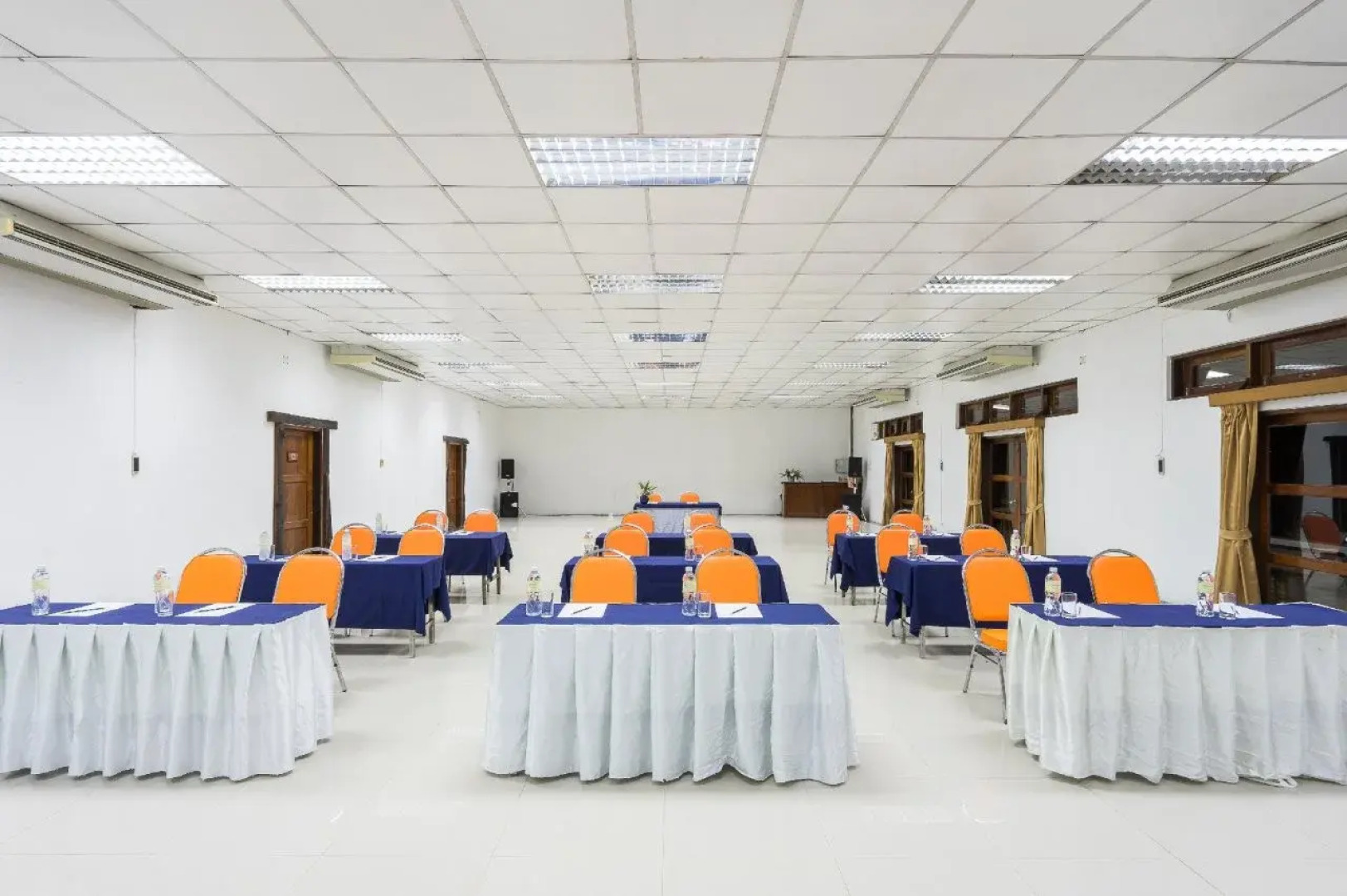 Home Phutoey River Kwai Hotspring & Nature Resort