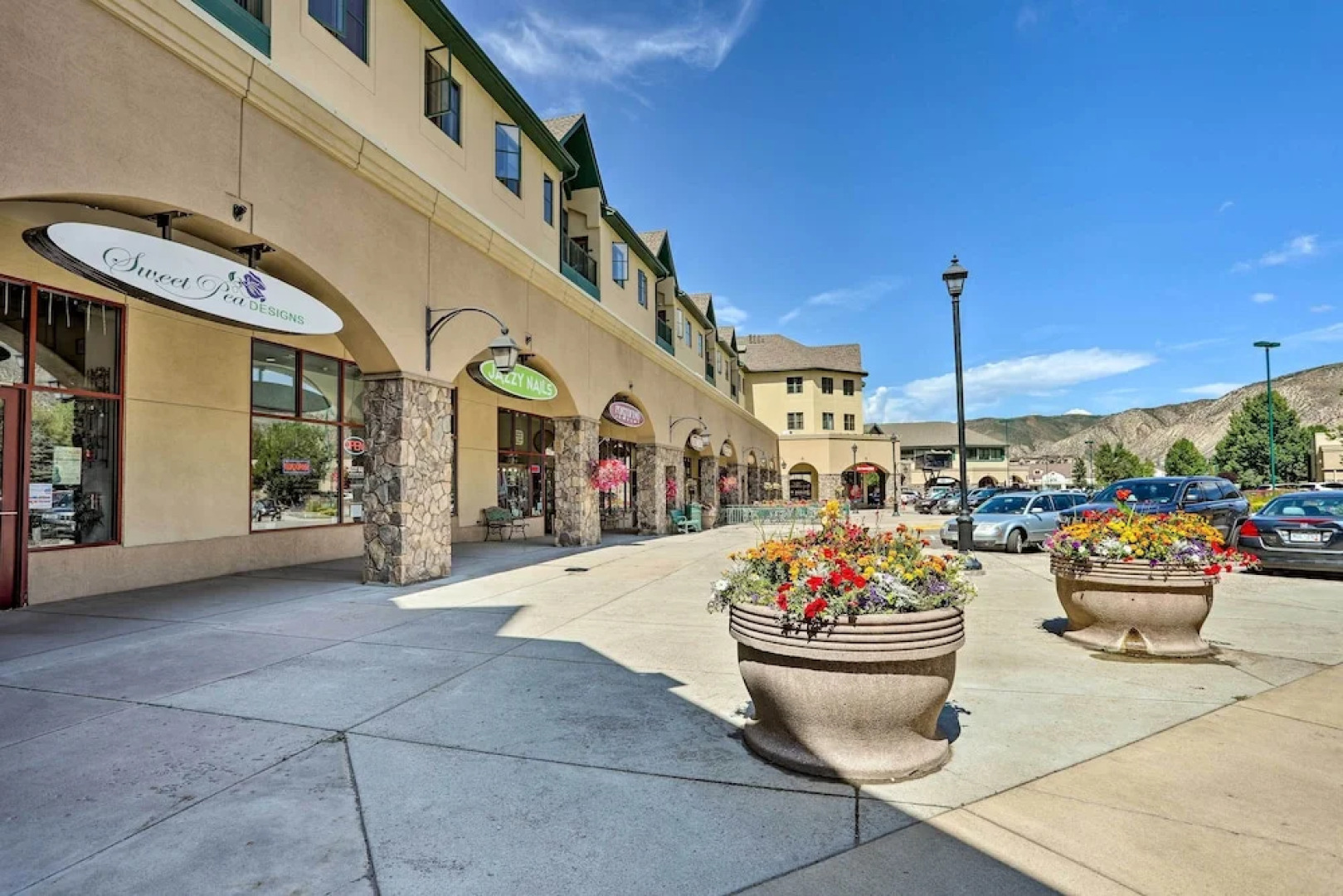 Lavish Escape - 3 Mi From Beaver Creek Resort!