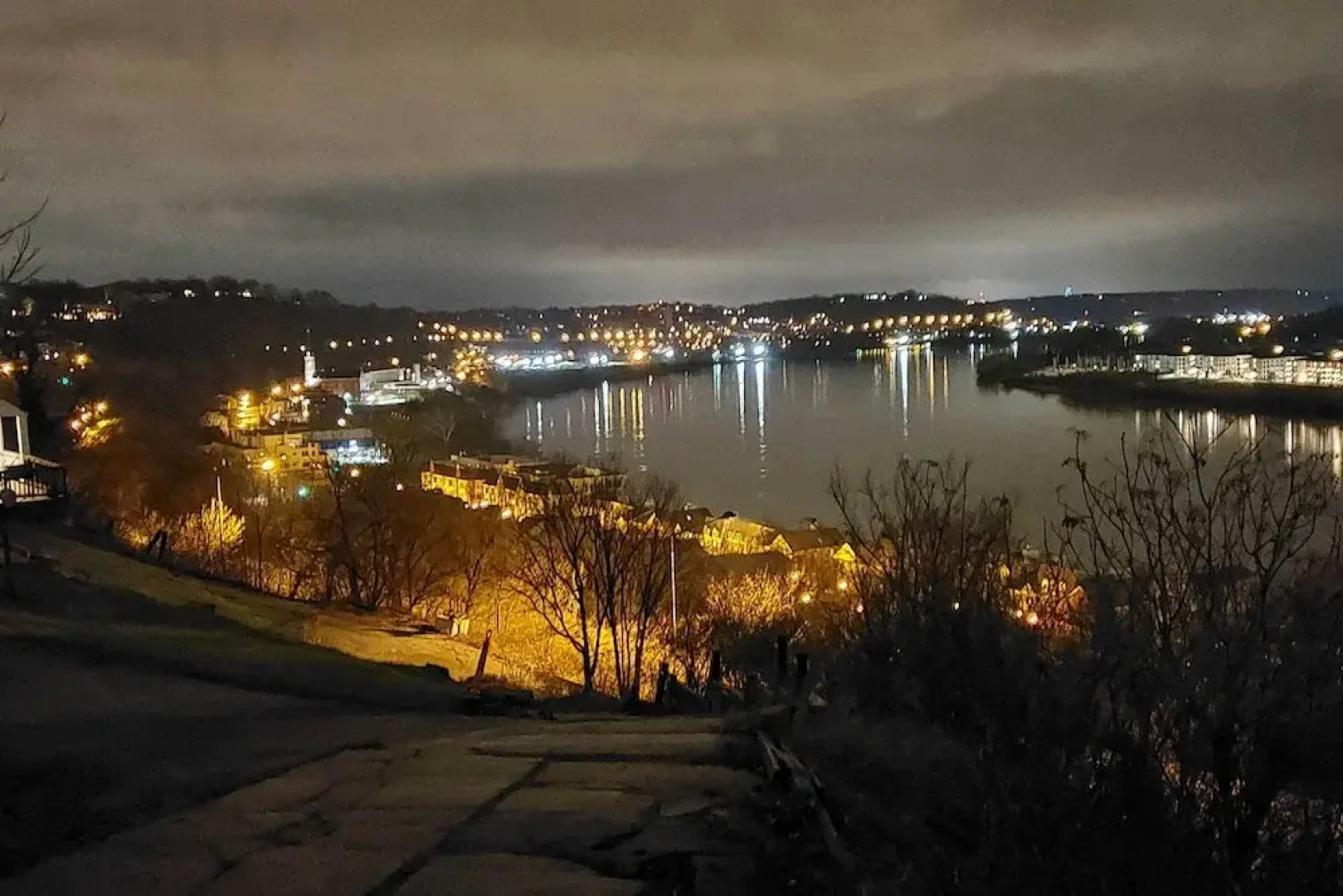 Queen City Home w/ Ohio River View - 3 Mi to Dtwn!