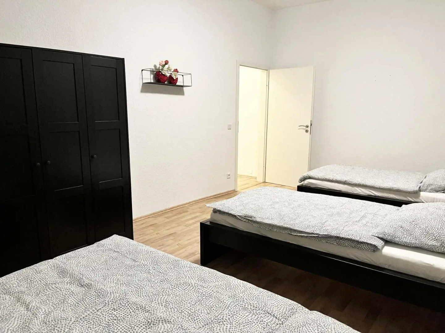 cosy three room apartment with flatscreen TV
