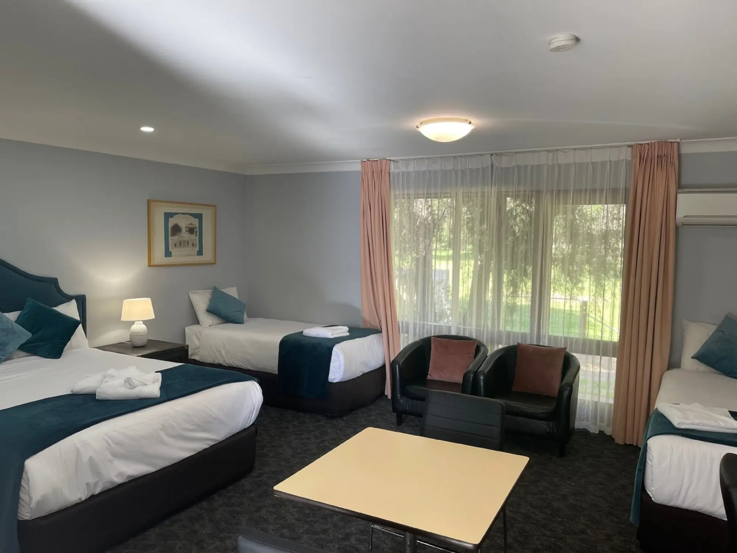 Town & Country Motor Inn Forbes