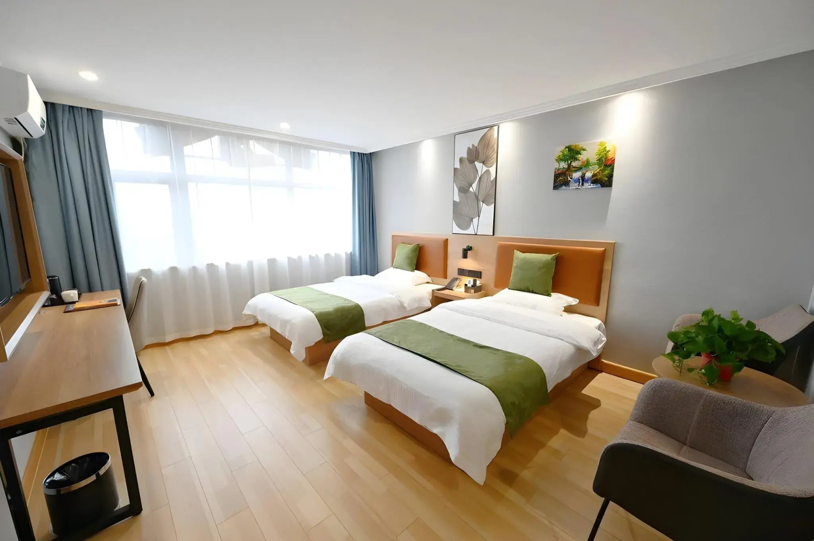 GreenTree Inn Suzhou Taiping Town High-speed North Station Express Hotel