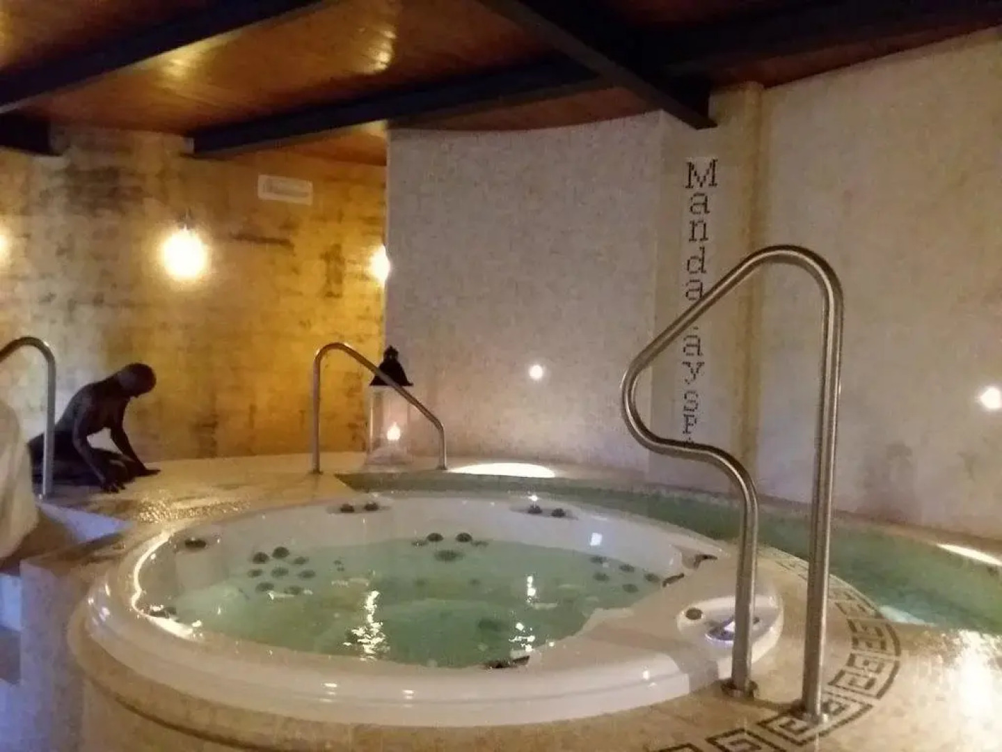Martines Club Resort & Mandalay SPA